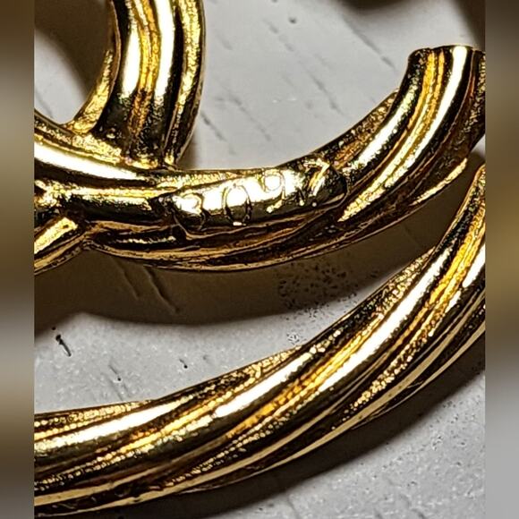 Chanel CC Gold Chain Necklace Pendant Vintage - Picture 5 of 9